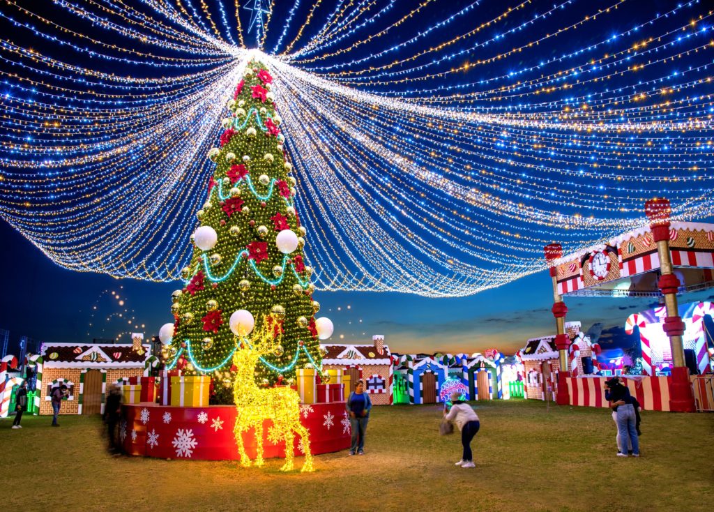 árbol de navidad gigante en BRILLA ATLIXCO