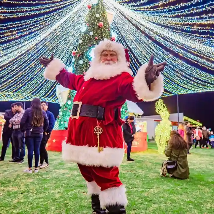 el gran desfile de nikolaus en Brilla 2024 atlixco